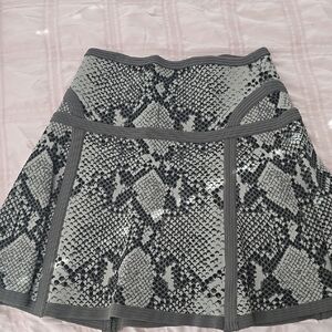 Stylish Gray Patterned Skirt